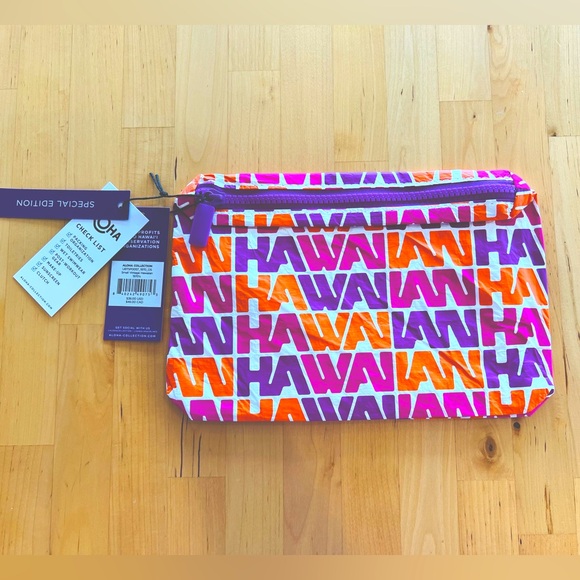 Aloha Collection x Hawaiian Airlines Limited Special Edition 🌺 Bag - Picture 6 of 9
